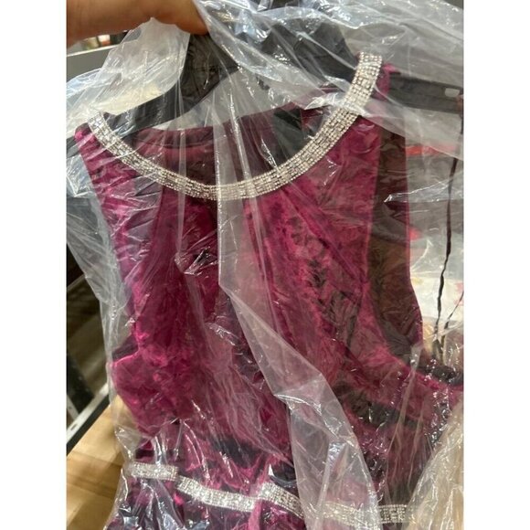 R&M Richards Women's Plus Size Velvet Cocktail Dress, Burgundy SZ 14 - Picture 2 of 2